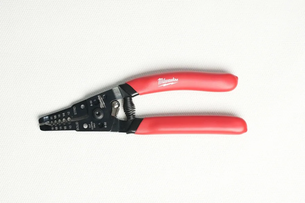 Kìm tuốt dây điện, tuốt dây cáp Milwaukee 48-22-6109 4