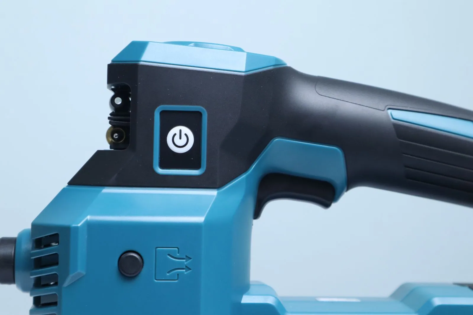 Máy bơm hơi dùng pin 18V Makita DMP181Z. 5