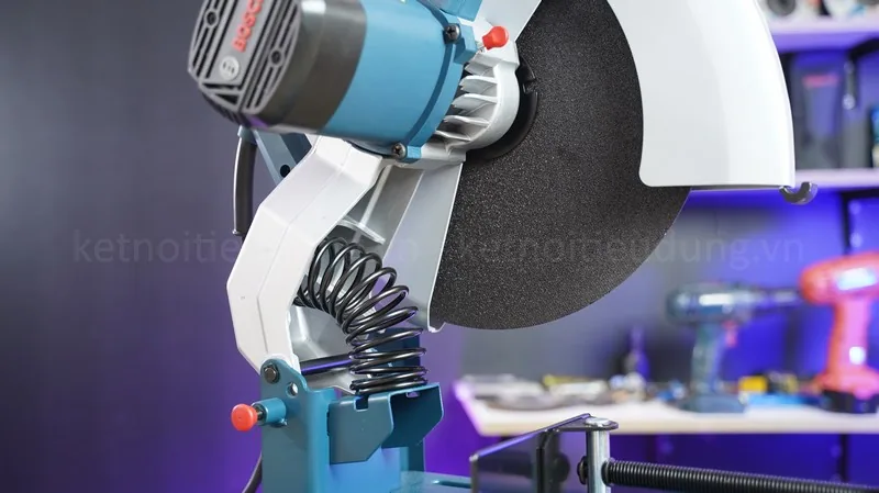 Máy cắt sắt Bosch GCO 14-24 7