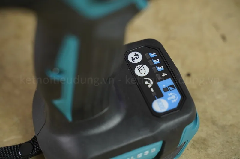 Máy siết bu lông dùng pin Makita DTW300Z ( Chưa Pin & Sạc ) 9